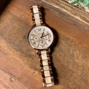 ✨SOLD✨Beautiful Fossil Watch w/extra links